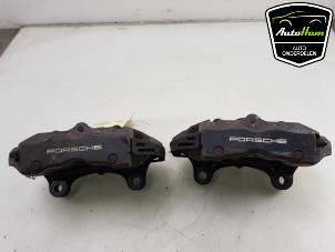Used Brake set complete rear Porsche Cayenne (9PA) 3.2 V6 24V Price on request offered by AutoHam