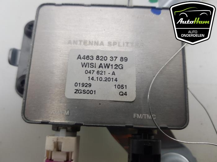 Antenna Amplifier from a Mercedes-Benz E (W212) E-220 CDI 16V BlueEfficiency,BlueTEC 2014