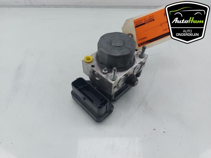 Używane Pompa ABS Toyota Aygo (B10) 1.0 12V VVT-i Cena € 35,00 Procedura marży oferowane przez AutoHam