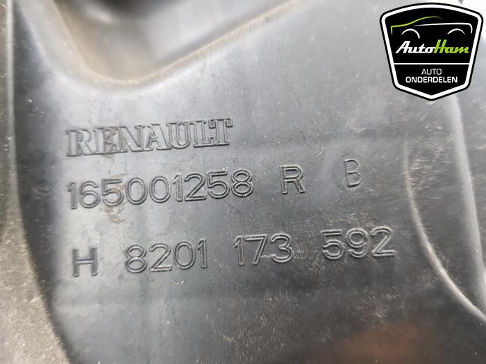 Obudowa filtra powietrza z Renault Clio IV (5R) 1.2 TCE 16V GT EDC 2013