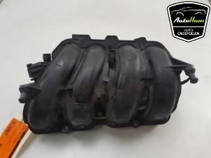 Used Intake manifold Peugeot 207 CC (WB) 1.6 16V Price € 40,00 Margin scheme offered by AutoHam