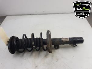 Used Front shock absorber, right Opel Crossland/Crossland X 1.2 12V Price € 100,00 Margin scheme offered by AutoHam