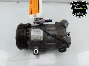 Used Air conditioning pump Renault Clio IV (5R) 1.6 Turbo 16V RS 200 EDC Price € 150,00 Margin scheme offered by AutoHam