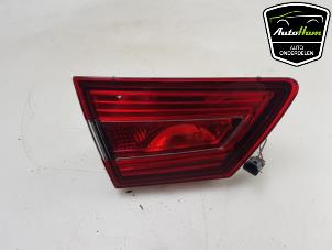 Used Taillight, left Renault Clio IV (5R) 1.6 Turbo 16V RS 200 EDC Price € 30,00 Margin scheme offered by AutoHam