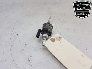 Used Fuel pressure regulator Audi SQ7 (4MB/4MG) 4.0 TDI V8 32V Price on request offered by AutoHam