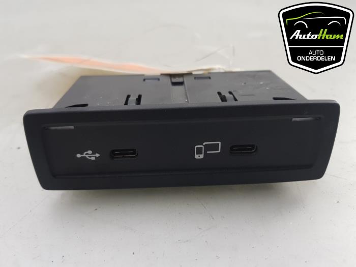 Connexion USB d'un Mercedes-Benz Sprinter 3,5t (907.6/910.6) 314 CDI 2.1 D RWD 2019