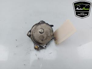 Usados Bomba de vacío de servofreno Opel Zafira Tourer (P12) 2.0 CDTI 16V 130 Ecotec Precio € 50,00 Norma de margen ofrecido por AutoHam