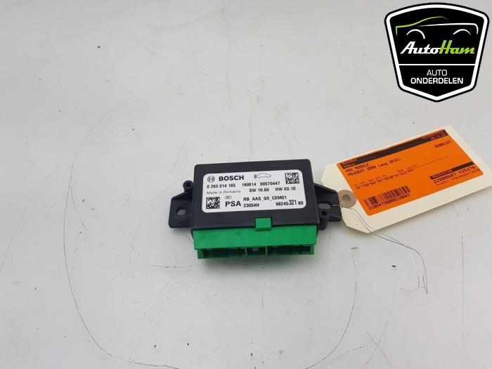 Begagnade PDC-modul Peugeot 2008 (CU) 1.2 12V e-THP PureTech 130 Pris € 15,00 Marginaltabell erbjuds av AutoHam