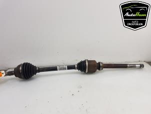 Used Front drive shaft, right Peugeot 2008 (CU) 1.2 12V e-THP PureTech 130 Price € 95,00 Margin scheme offered by AutoHam