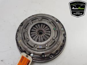 Used Dual mass flywheel Peugeot 2008 (CU) 1.2 12V e-THP PureTech 130 Price € 175,00 Margin scheme offered by AutoHam