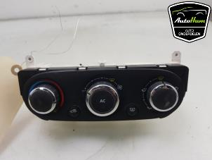 Used Heater control panel Renault Clio IV (5R) 1.5 Energy dCi 90 FAP Price € 30,00 Margin scheme offered by AutoHam