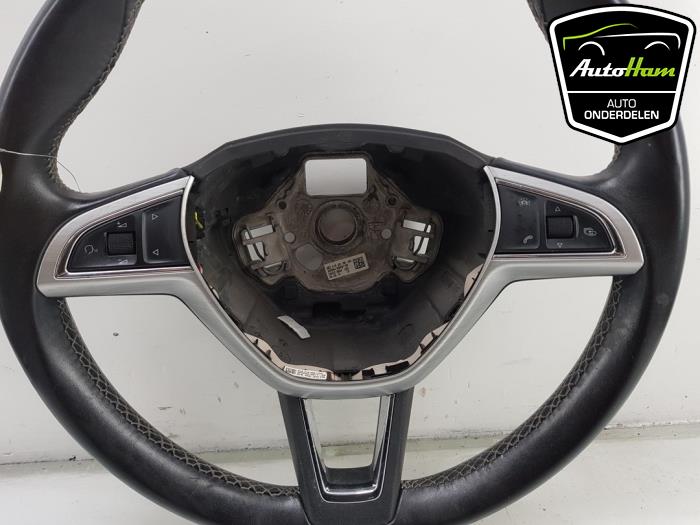 Steering wheel from a Skoda Octavia Combi (5EAC) 1.4 TSI 16V 2015