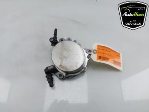 Usados Bomba de vacío de servofreno Opel Vivaro 2.0 CDTI 150 Precio € 50,00 Norma de margen ofrecido por AutoHam