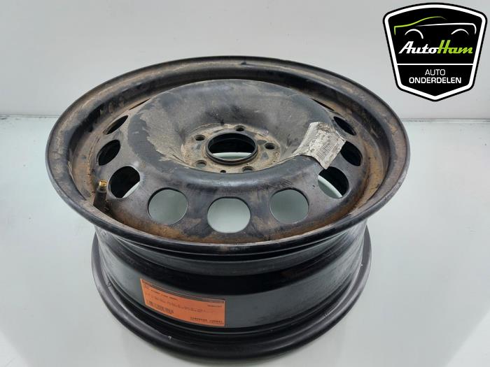 Wheel from a Opel Vivaro 2.0 CDTI 150 2020