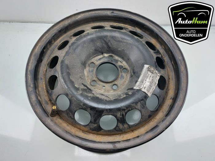 Wheel from a Opel Vivaro 2.0 CDTI 150 2020