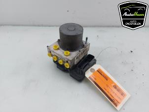 Usagé Pompe ABS Renault Kangoo Express (FW) 1.5 dCi 75 FAP Prix € 125,00 Règlement à la marge proposé par AutoHam