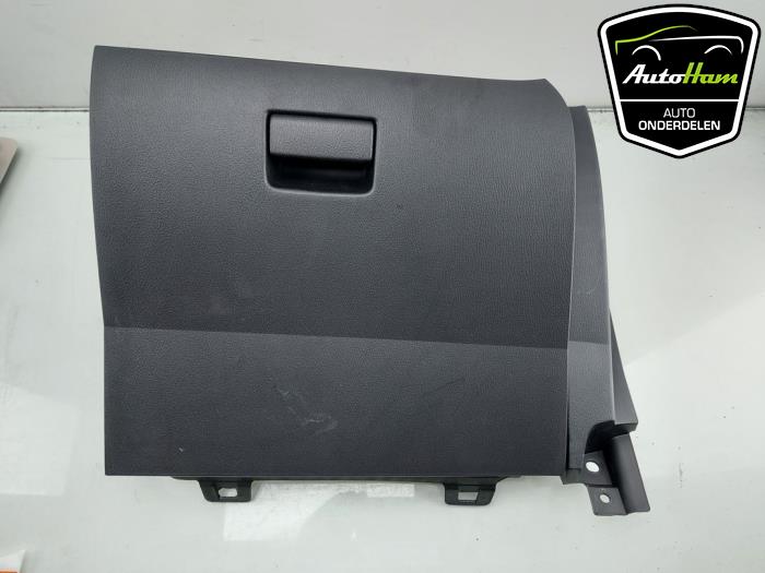 Begagnade Handskfack Mazda 2 (DJ/DL) 1.5 SkyActiv-G 90 Pris € 30,00 Marginaltabell erbjuds av AutoHam