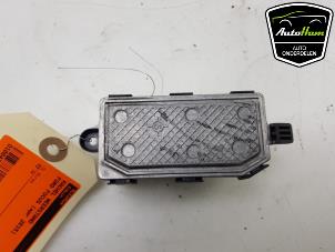 Used Heater resistor Ford Focus 3 Wagon 1.0 Ti-VCT EcoBoost 12V 125 Price € 15,00 Margin scheme offered by AutoHam