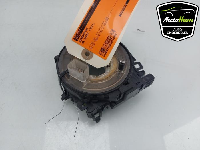 Airbagring from a Volkswagen Caddy Combi III (2KB,2KJ) 1.6 TDI 16V 2011