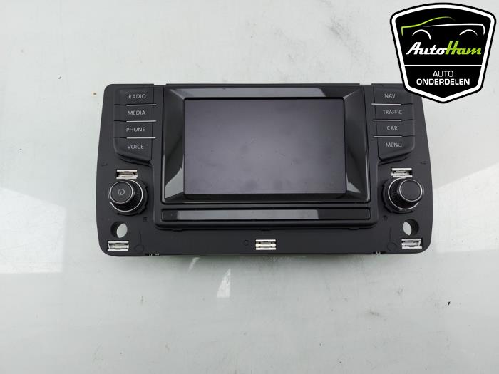 Display Multi Media control unit from a Volkswagen Golf VII (AUA) 1.6 TDI BlueMotion 16V 2014