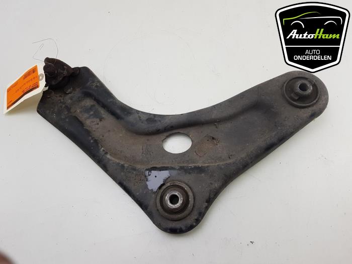 Front wishbone, right from a Peugeot 207/207+ (WA/WC/WM) 1.6 16V 2006