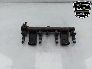 Used Injector (petrol injection) Peugeot 207/207+ (WA/WC/WM) 1.6 16V Price € 40,00 Margin scheme offered by AutoHam