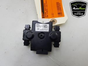 Used Antenna Amplifier BMW 3 serie Touring (F31) 320d 2.0 16V EfficientDynamicsEdition Price € 10,00 Margin scheme offered by AutoHam