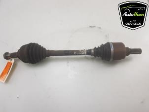 Used Front drive shaft, left Opel Vivaro 2.0 CDTI 177 Price on request offered by AutoHam