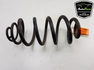 Used Rear coil spring Opel Vivaro 2.0 CDTI 177 Price € 20,00 Margin scheme offered by AutoHam