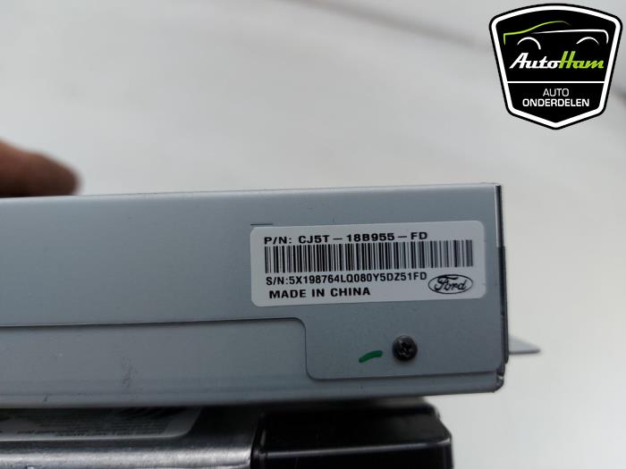 Display unité de contrôle multi media d'un Ford C-Max (DXA) 1.5 Ti-VCT EcoBoost 150 16V 2016