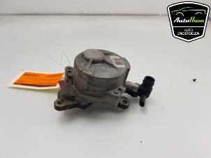 Usados Bomba de vacío de servofreno Opel Vivaro 2.0 CDTI Precio € 50,00 Norma de margen ofrecido por AutoHam
