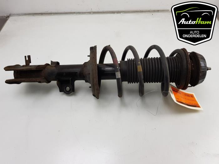 Kia Rio Front shock absorbers, right stock | ProxyParts.com