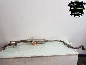 Used Exhaust middle section Toyota Yaris IV (P21/PA1/PH1) 1.5 12V Hybrid Price on request offered by AutoHam