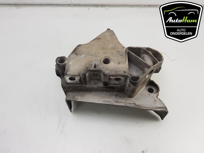 Used Engine mount Volkswagen Golf VII (AUA) 1.2 TSI 16V Price € 10,00 Margin scheme offered by AutoHam