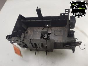 Used Battery box Opel Astra J Sports Tourer (PD8/PE8/PF8) 1.4 Turbo 16V Price € 20,00 Margin scheme offered by AutoHam