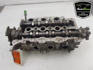 Used Cylinder head Jaguar F-Pace 3.0 D 24V AWD Price on request offered by AutoHam