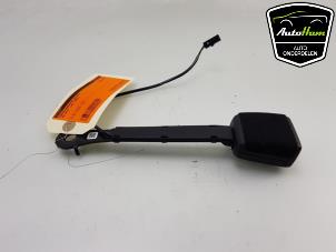 Used Seatbelt feeder right Volkswagen Golf VIII (CD1) 1.0 TSI 12V Price € 40,00 Margin scheme offered by AutoHam
