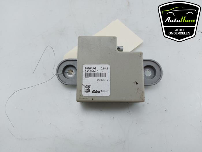Antenna (miscellaneous) from a BMW 1 serie (E82) 118d 16V 2012