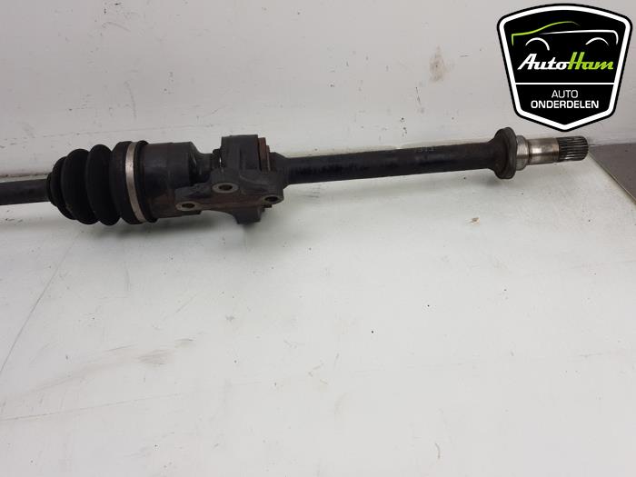 Front drive shaft, right from a Mazda 2 (DE) 1.3 16V MZR 2012