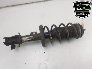 Used Front shock absorber, right Alfa Romeo MiTo (955) 1.3 JTDm 16V Eco Price € 40,00 Margin scheme offered by AutoHam