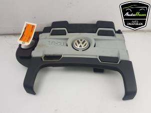 Usagé Plaque de protection moteur Volkswagen Golf V Variant (1K5) 1.4 TSI 140 16V Prix € 30,00 Règlement à la marge proposé par AutoHam