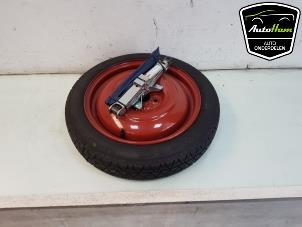 Used Jackkit + spare wheel Opel Agila (B) 1.2 16V Price on request offered by AutoHam