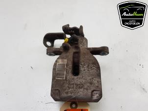 Used Rear brake calliper, left Opel Combo Cargo 1.5 CDTI 100 Price € 50,00 Margin scheme offered by AutoHam