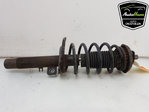 Used Fronts shock absorber, left Peugeot 207/207+ (WA/WC/WM) 1.4 16V VTi Price € 50,00 Margin scheme offered by AutoHam