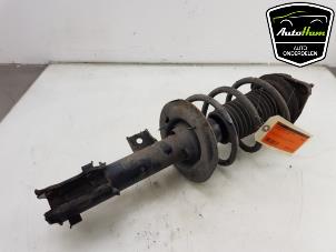 Used Front shock absorber, right Kia Cee'd (JDB5) 1.6 GDI 16V Price € 30,00 Margin scheme offered by AutoHam