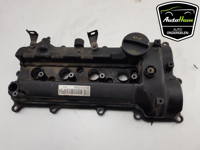 Rocker cover from a Kia Picanto (TA) 1.2 16V 2012