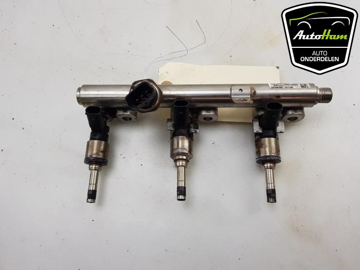 Fuel injector nozzle from a Kia Picanto (JA) 1.0 T-GDI 12V 2018