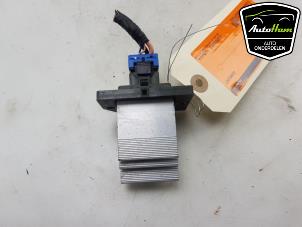 Used Heater resistor Kia Cee'd (JDB5) 1.6 GDI 16V Price € 15,00 Margin scheme offered by AutoHam
