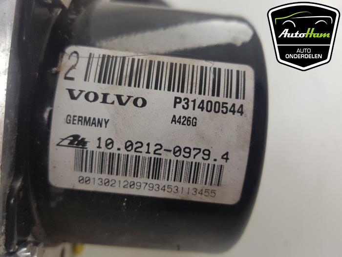 ABS pump Volvo XC60 I 2.0 T5 16V - 31400101 B4204T11 ATE