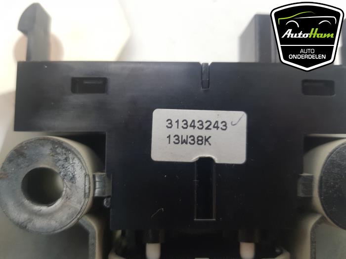 Parking brake switch Volvo XC60 2.0 T5 16V - 31343243 B4204T11